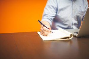 DERECHOS Y OBLIGACIONES DE CUALQUIER TRABAJADOR